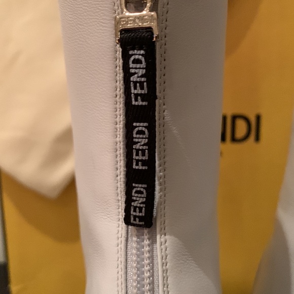 FENDI FFREEDOM CALF LEATHER 105 BOOTIES IN WHITE WITH CONTOURED HEEL SIZE 8 1/2 - Picture 13 of 15